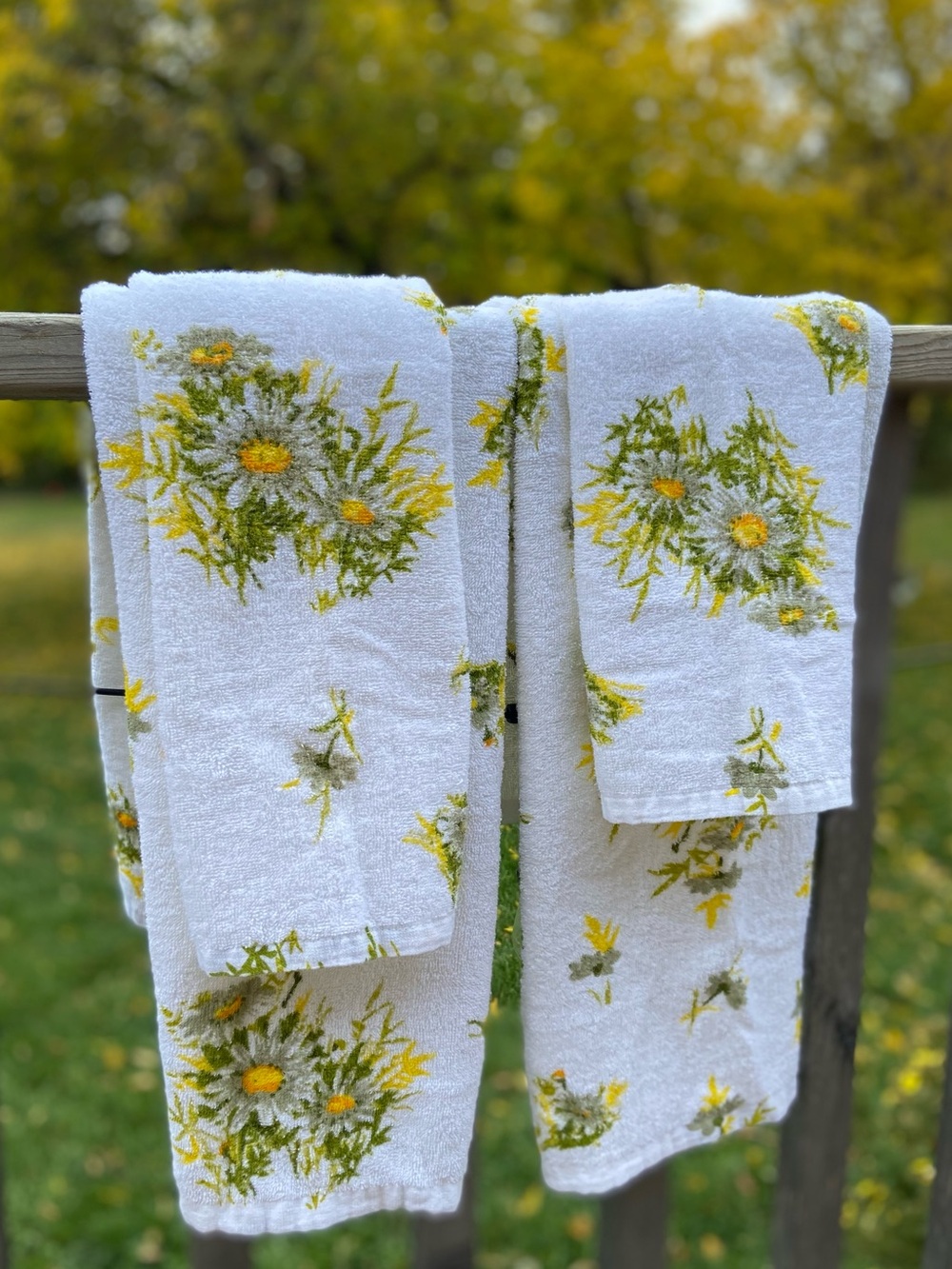 VTG 4pc Matching MC Daisy Cotton Terry Towels Cottagecore Wild Flowers Whimsy